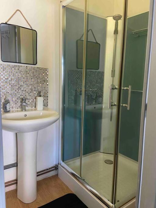 Studio Spacieux Proche Du Centre Ville Montceau-les-Mines Extérieur photo